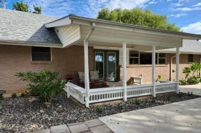 Riverfront Family Home Yard, Orchard, Dock!